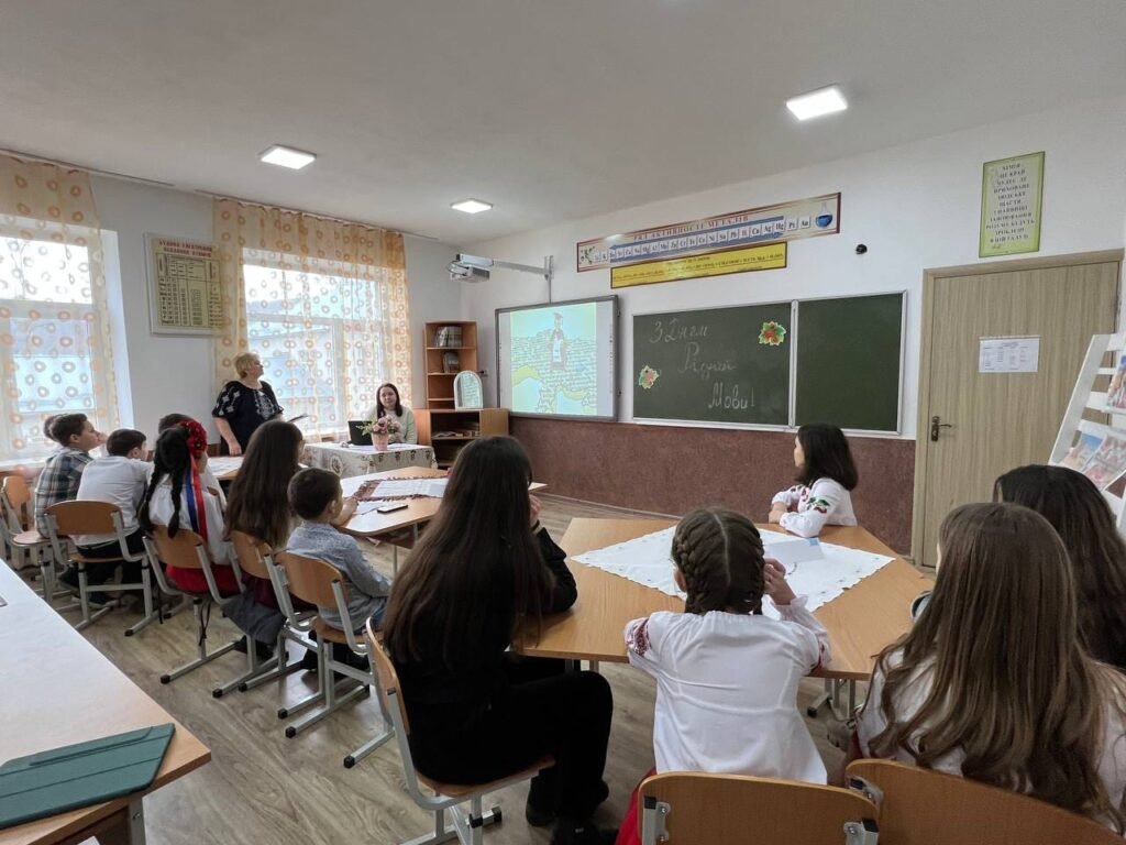 МІЖНАРОДНИЙ ДЕНЬ РІДНОЇ МОВИ 274340263 2808993676059965 2764565776999314542 n