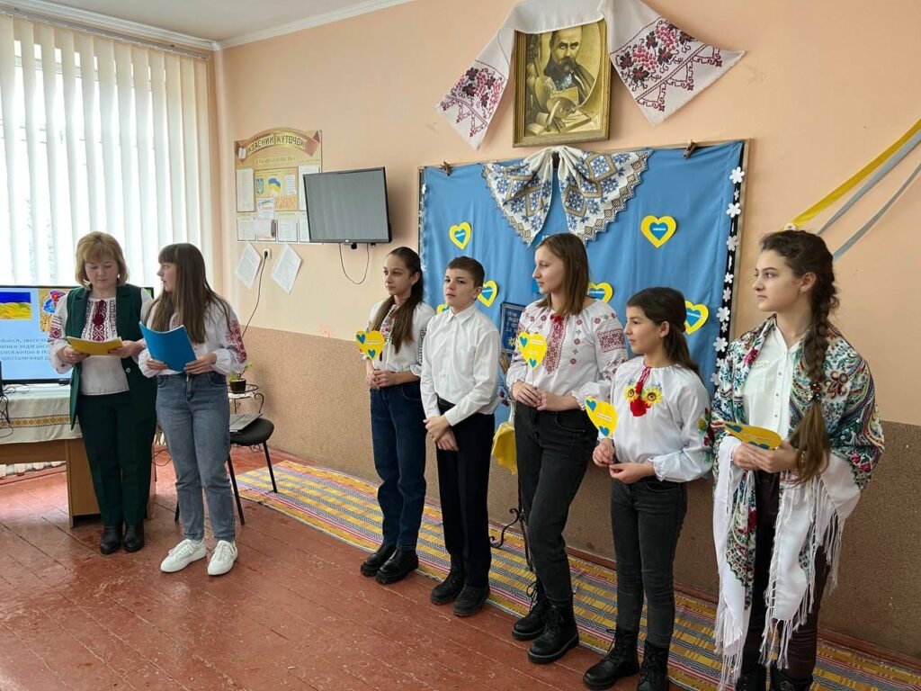 ДЕНЬ РІДНОЇ МОВИ 274345378 2809003842725615 9142748351598574425 n