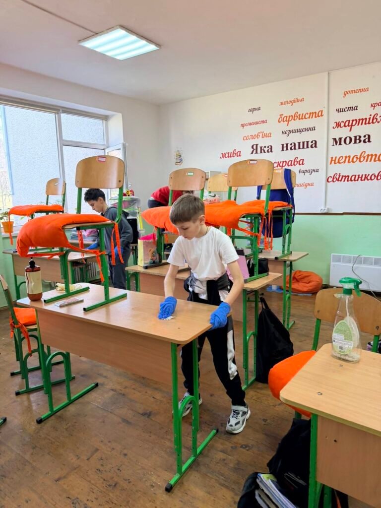 Хто добре працює - то є ми! 650279866 1599116195548093 6990167094446959251 n