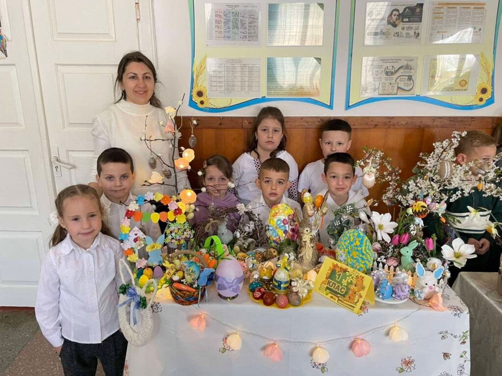Шкільний етап великодньої виставки "Воскресни, писанко!" 661781840 1618267653632947 8229314995010953858 n