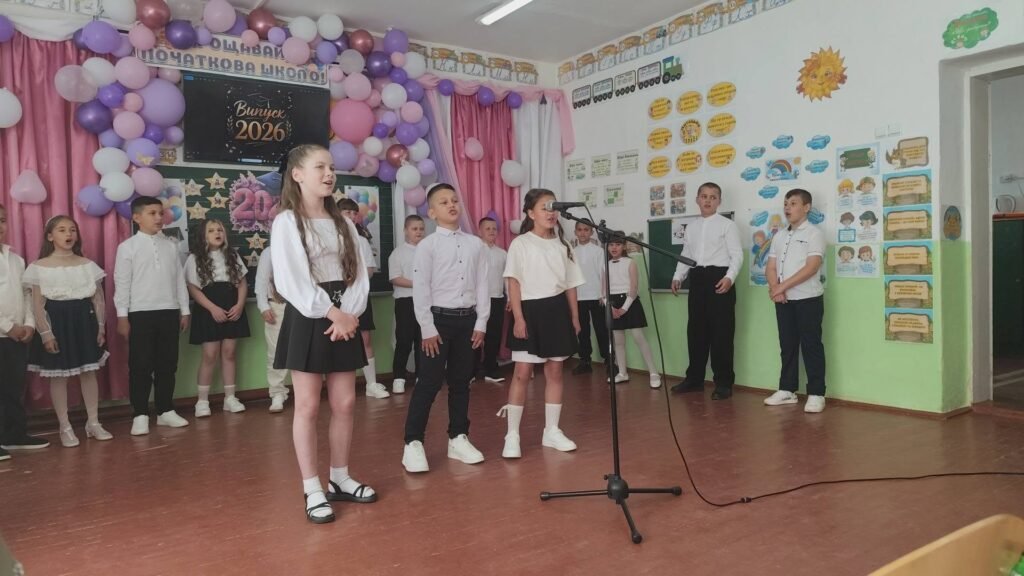 Таке особливе, радісне і водночас щемливе свято... 713673626 1675949847864727 3050984807270253708 n